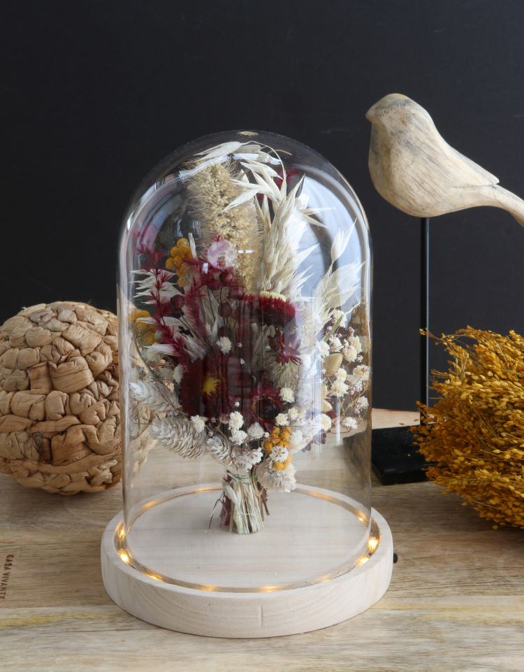 Glas-LED-Stolpersteine mit Holzsockel Ø14cm - 1 Stk