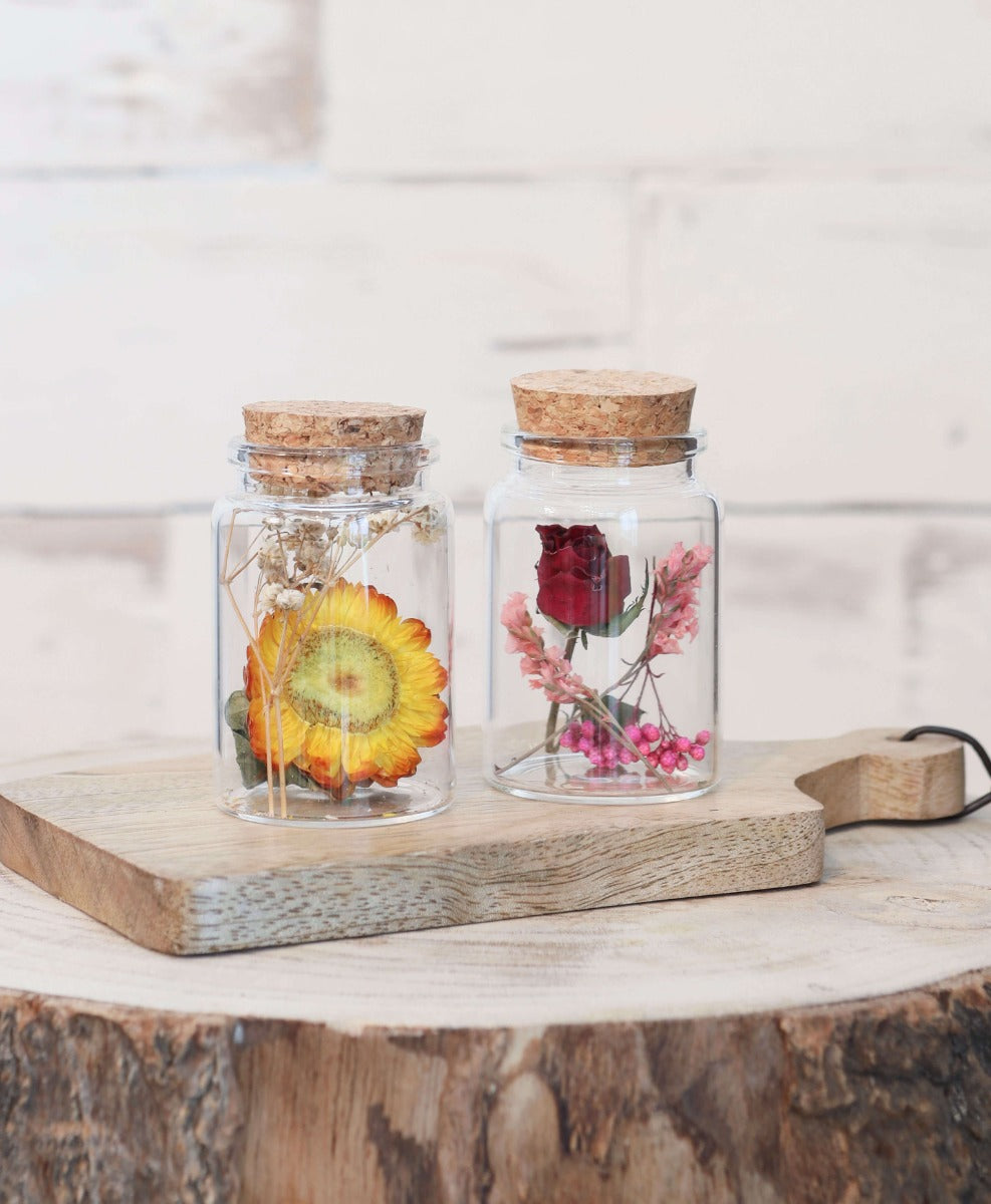 Glasröhrchen mit zwei Trockenblumen Ø4.5cm - 12 Stk
