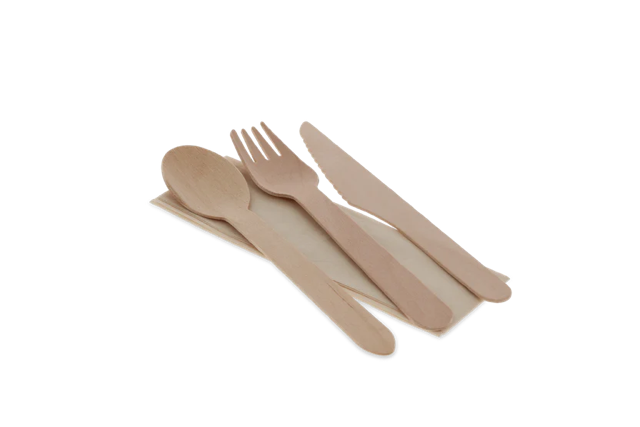 Besteckset aus Holz 4/1 Messer + Gabel + spoon + Serviette FSC - 250 Stück